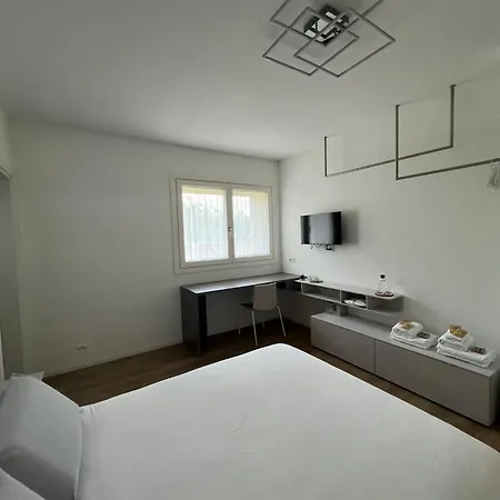 El Zhigol Bed and Breakfast 4*