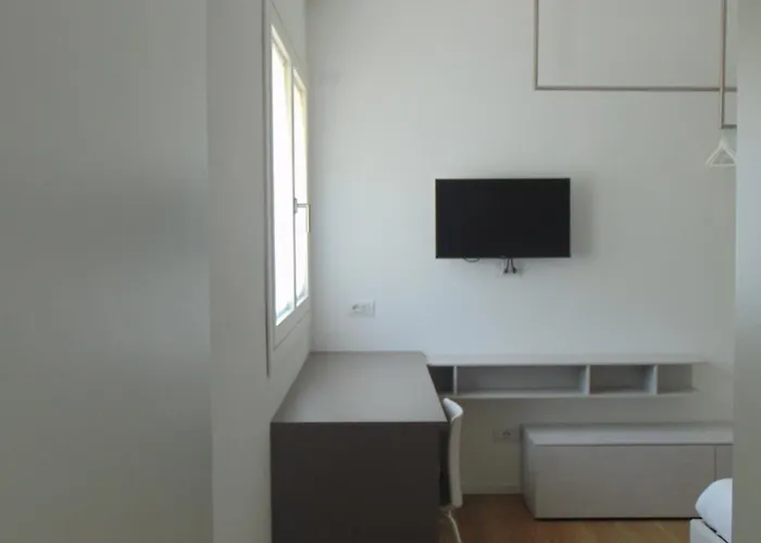 Alojamento de Acomodação e Pequeno-almoço El Zhigol 4*